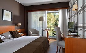 Sea View Cityscape Hotel